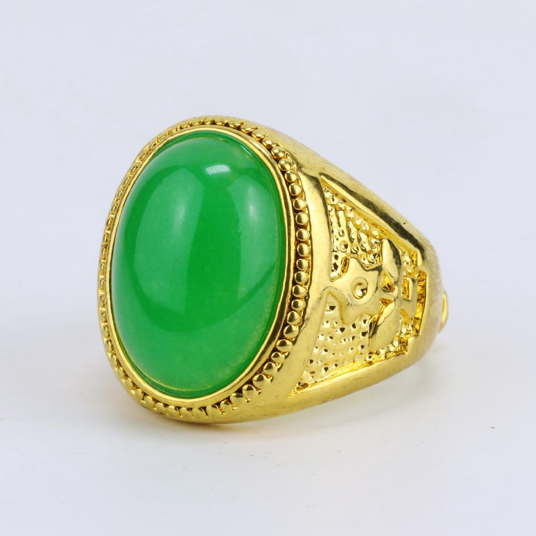 A GREEN JADE OR JADEITE MEN'S RING (1 of 3)