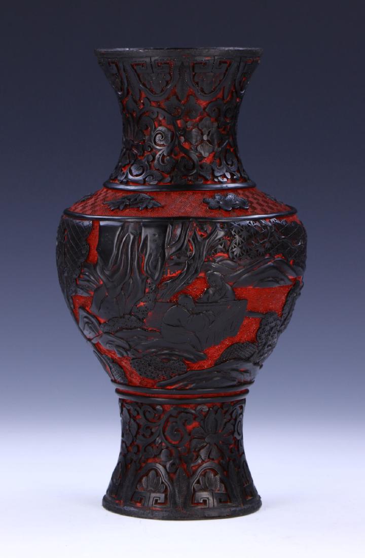 A CHINESE ANTIQUE RED CINNABAR LACQUER VASE (1 of 6)