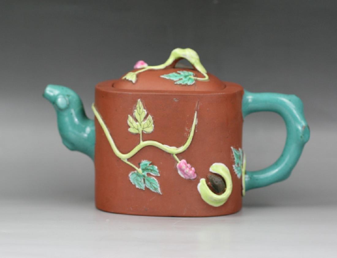 A CHINESE ANTIQUE YIXING POLYCHROME ZISHA TEAPOT (1 of 5)