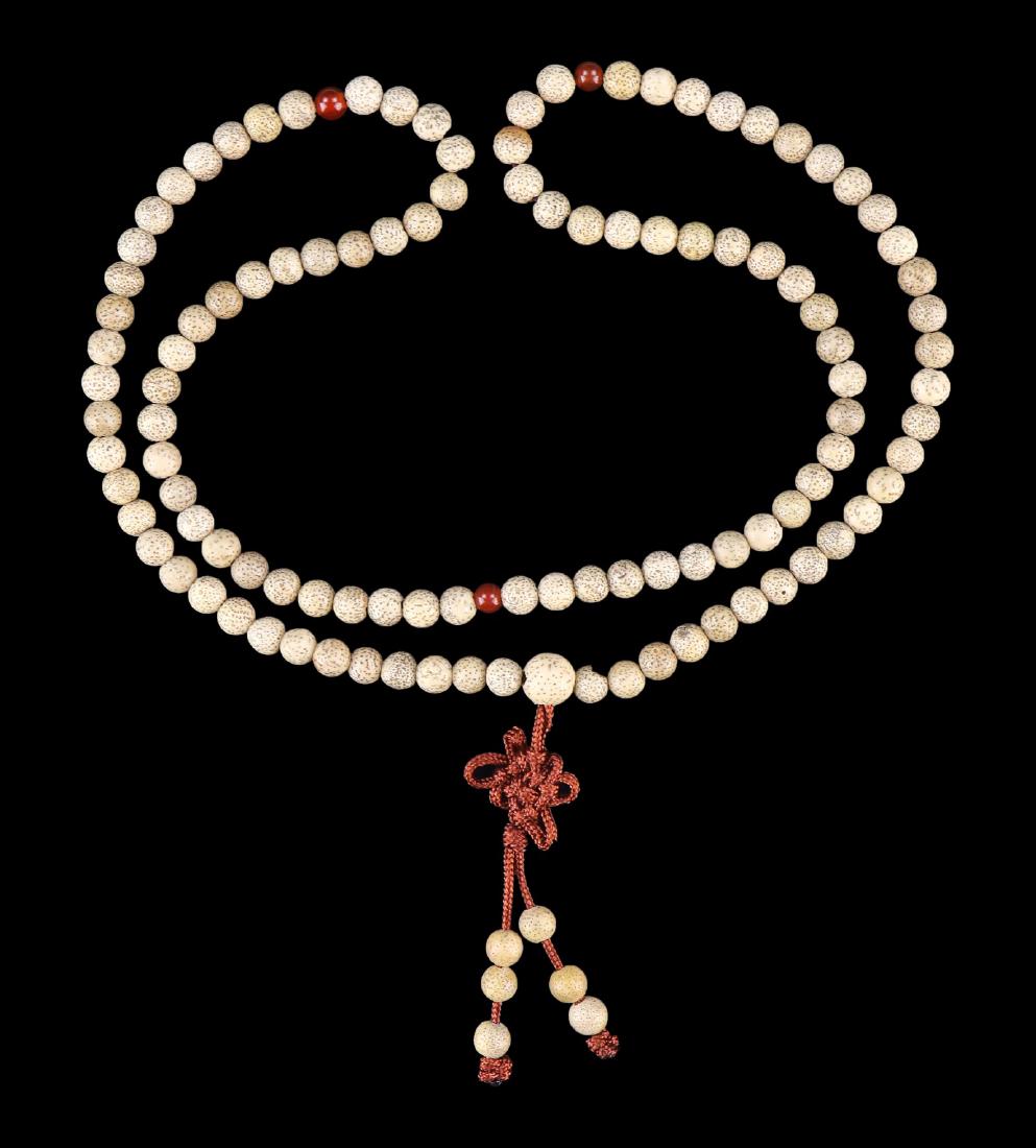A PUTI BEADED NECKLACE (1 of 2)