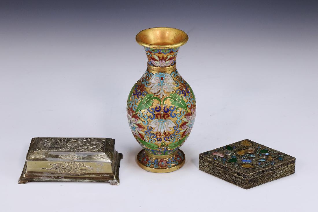 THREE (3) CHINESE MIXED CLOISONNE & METAL ITEMS (1 of 4)