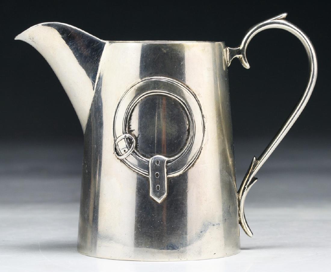 A CHINESE ANTIQUE EXPORT SILVER PITCHER (1 of 5)