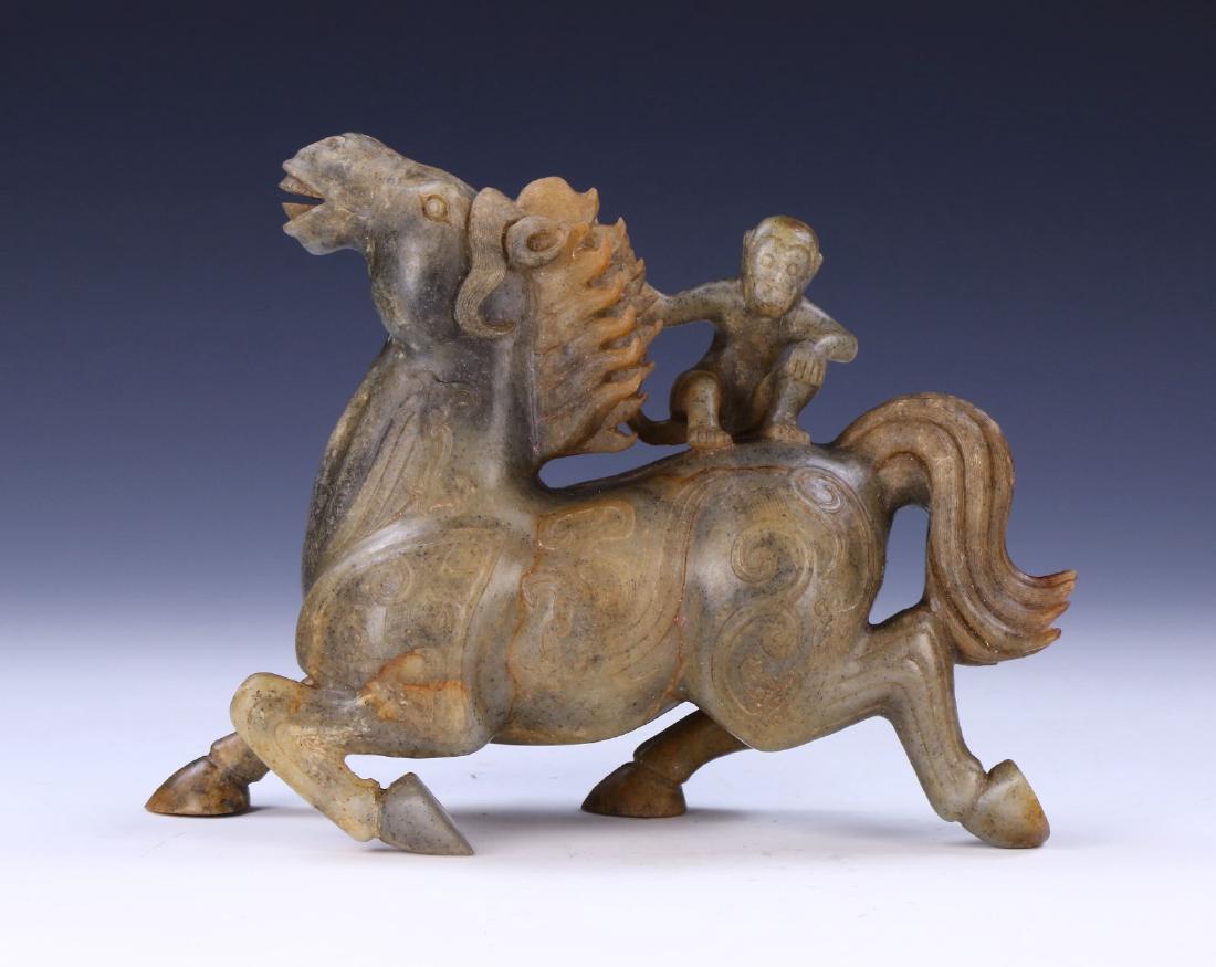 A CHINESE ANTIQUE JADE CARVED HORSE FIGURE GROUP (1 of 6)