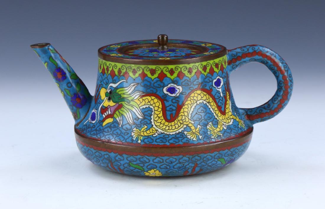 A CHINESE ANTIQUE CLOISONNE TEAPOT (1 of 3)