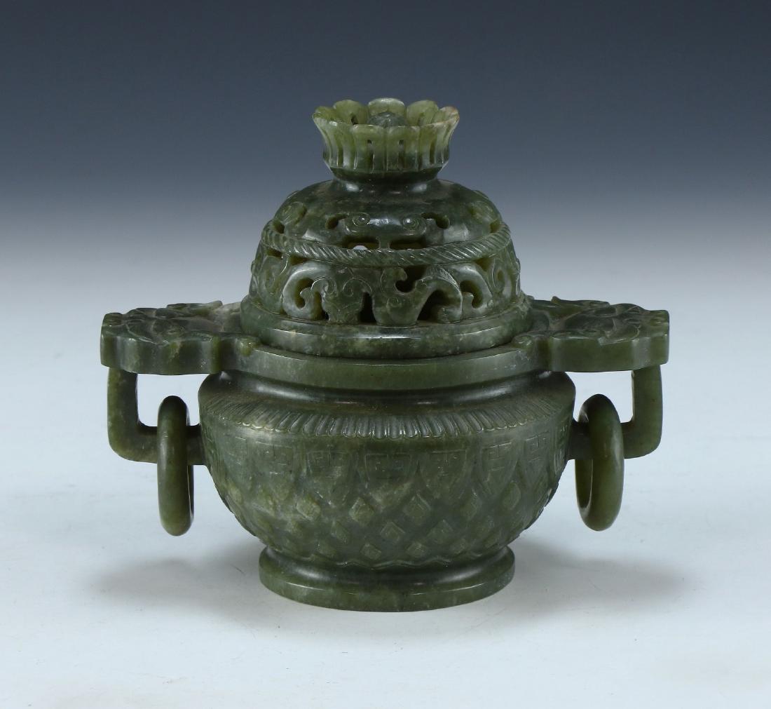 A CHINESE ANTIQUE LIDDED SPINACH JADE CENSER (1 of 6)
