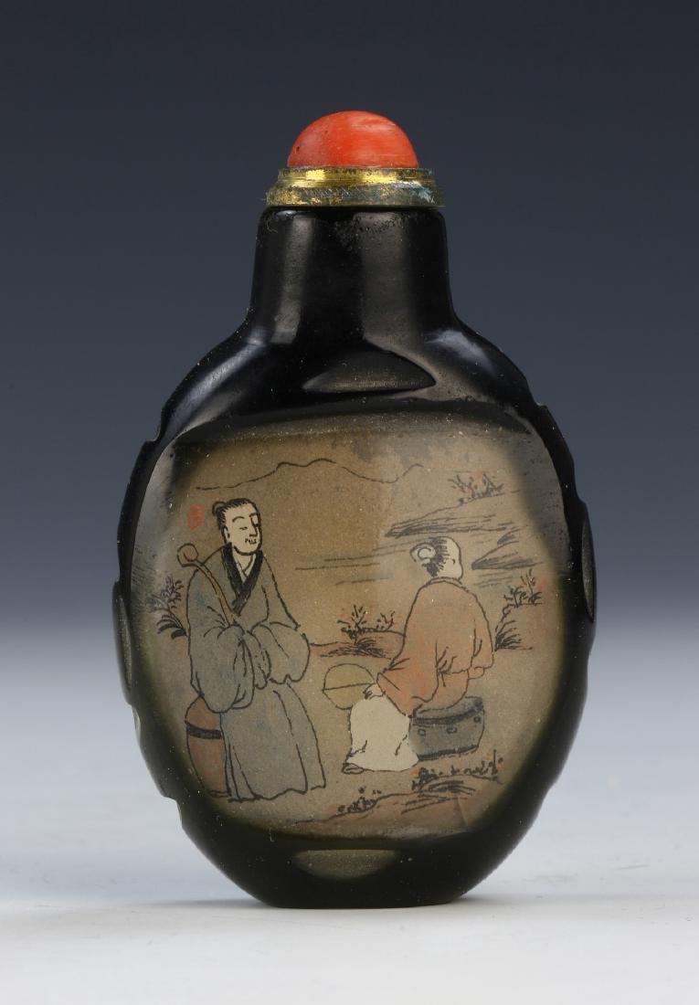 A CHINESE ANTIQUE INSIDE PAINTED PEKING GLASS SNUFF (1 of 8)