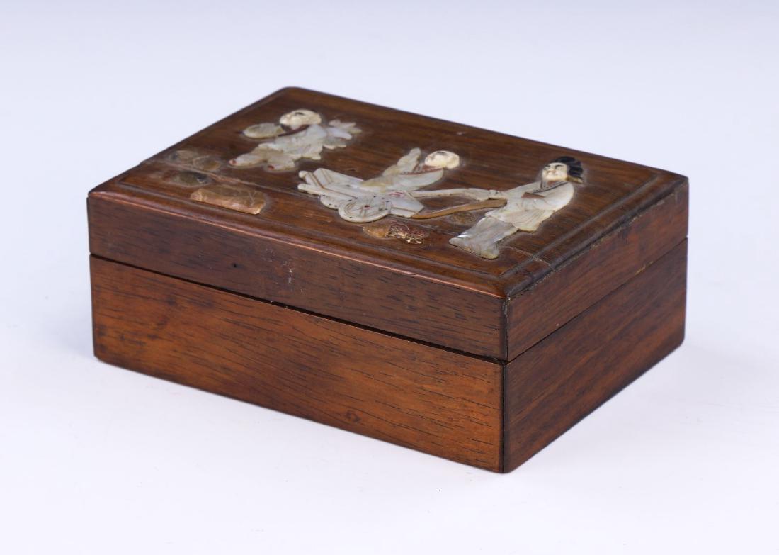 A CHINESE ANTIQUE APPLIQUE HUANGHUALI WOOD BOX (1 of 4)