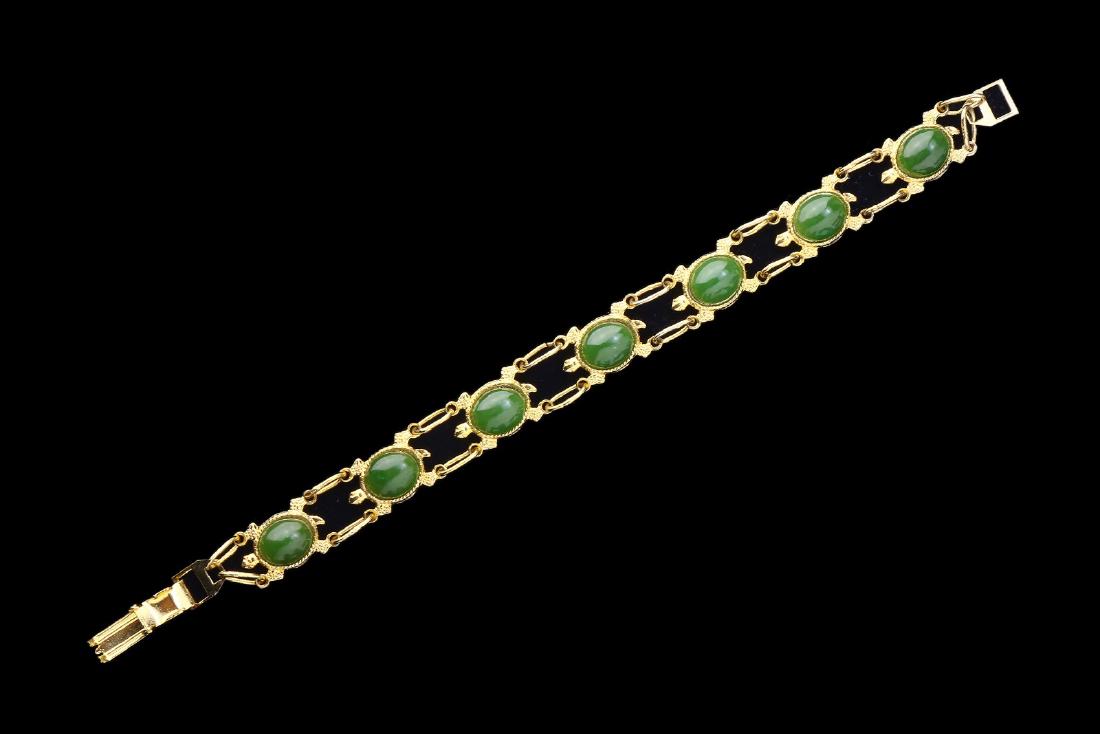 A JADEITE INLAID BRACELET (1 of 3)