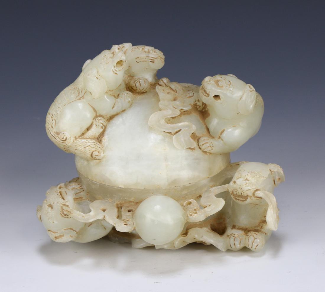 A CHINESE ANTIQUE JADE CARVED LIDDED VESSEL (1 of 5)