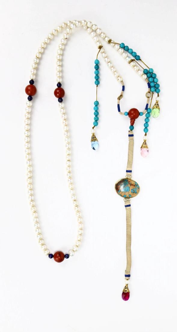 A CHINESE ANTIQUE PEARL COURT PRAYER NECKLACE (1 of 2)