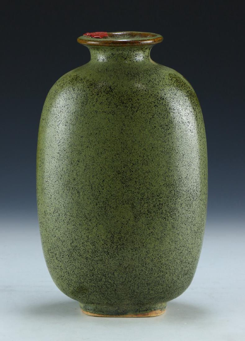 A CHINESE ANTIQUE TEADUST GLAZED PORCELAIN VASE (1 of 4)