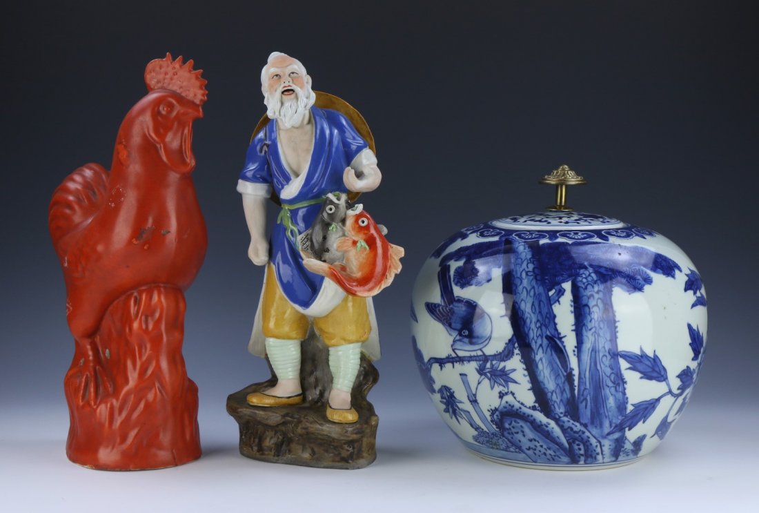THREE (3) CHINESE FAMILLE ROSE AND BLUE & WHITE PORCELA (1 of 4)