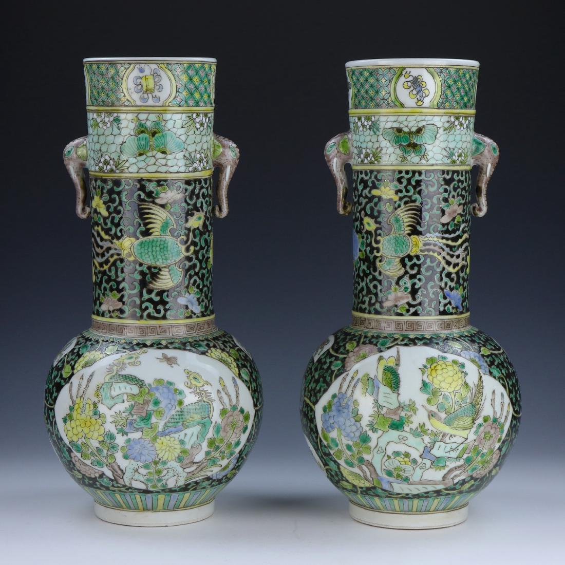 PAIR BIG CHINESE ANTIQUE FAMILLE VERTE PORCELAIN VASES (1 of 6)