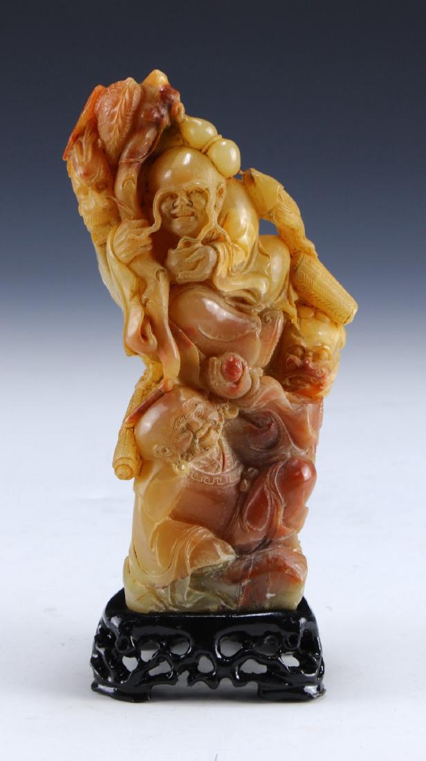 A FINE CHINESE SHOUSHAN SOAPSTONE FIGURE (1 of 7)