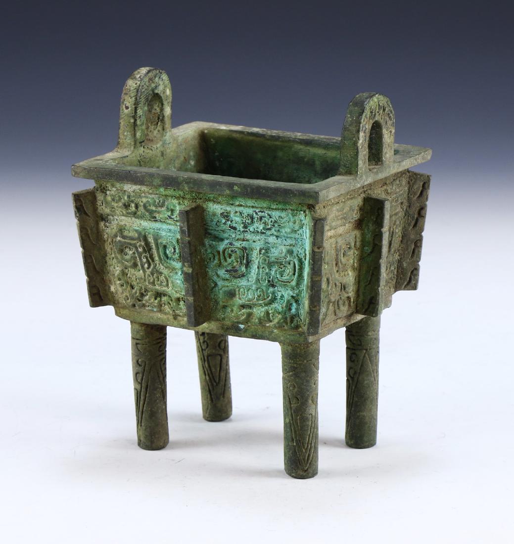 A CHINESE BRONZE CENSER (1 of 5)
