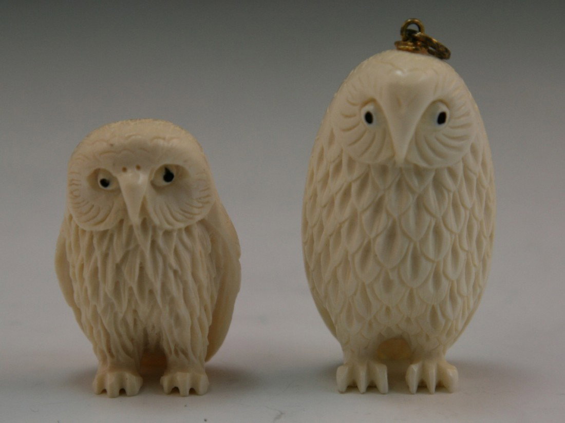 Two Carved Ivory Netsuke: Owl: Two finely card ivory netsuke owls with different sizes; H: 2"