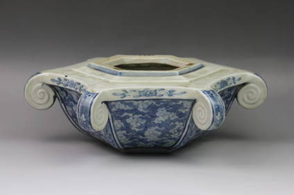 A Rare Chinese Hexagonal Porcelain Temple Vase (1 of 4)
