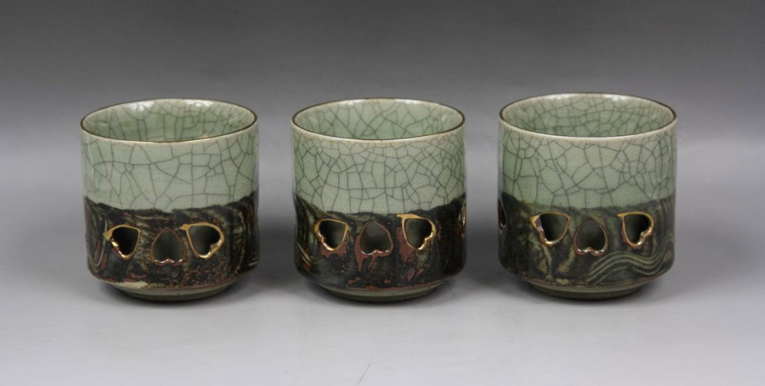 Three (3) Japanese Antique Porcelain Cups: Three (3) Japanese Antique Porcelain Cups: early 20th Century; Size: H: 3"