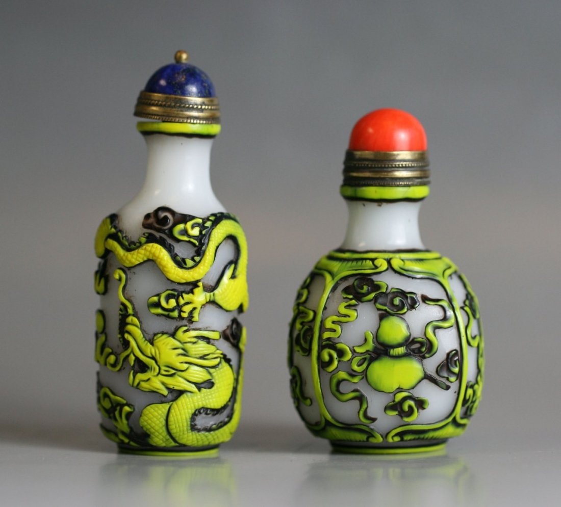 Two Chinese Overlay Peking Glass Snuff Bottles: Two Chinese Overlay Peking Glass Snuff Bottles: Minguo Period; Size: H: 3"