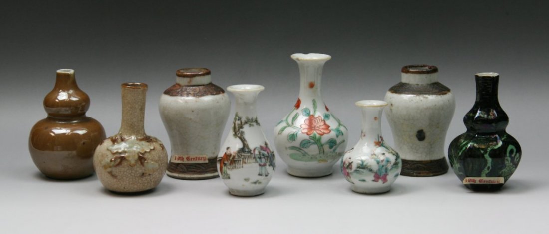 Eight(8) Chinese Antique Porcelain Items: Eight(8) Chinese Antique Porcelain Items: of Minguo Period; Size: H: 4" (biggest)