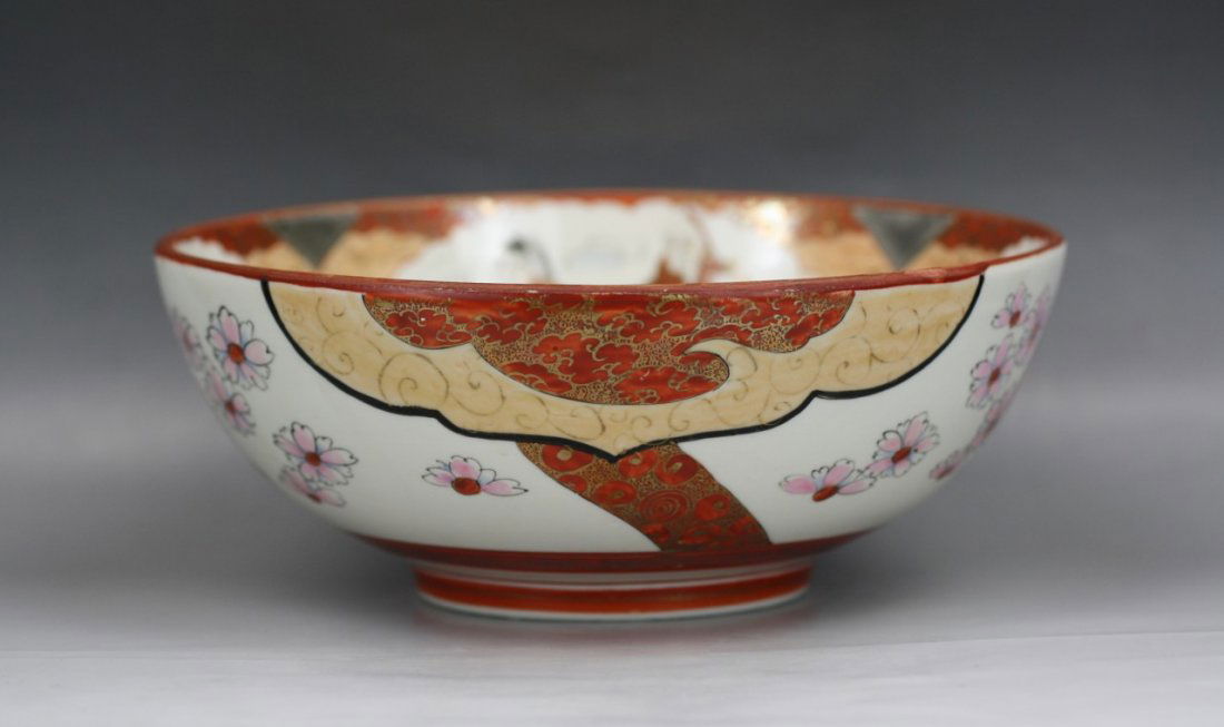A Big Japanese Antique Kutani Porcelain Bowl: A Big Japanese Antique Kutani Porcelain Bowl: signed on the base, Circa 1900; Size: D: 8-1/4"