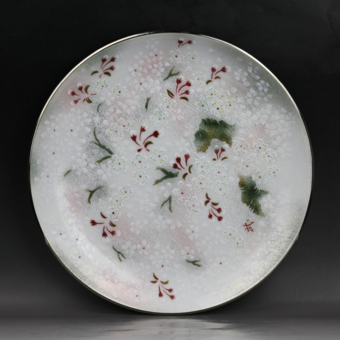 Rare Big Japanese Antique Silver Ando Cloisonne Plate: Rare Big Japanese Silver Ando Cloisonne Plate: of shallow form, finely enamelled to the interior with leafy flowers, reserved on an icy white ground, of late 19th Century; Size: D: 11-1/2"