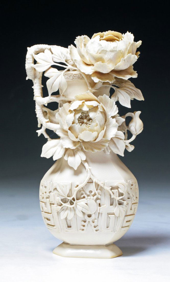 A Fine Chinese Antique Carved Ivory Vase