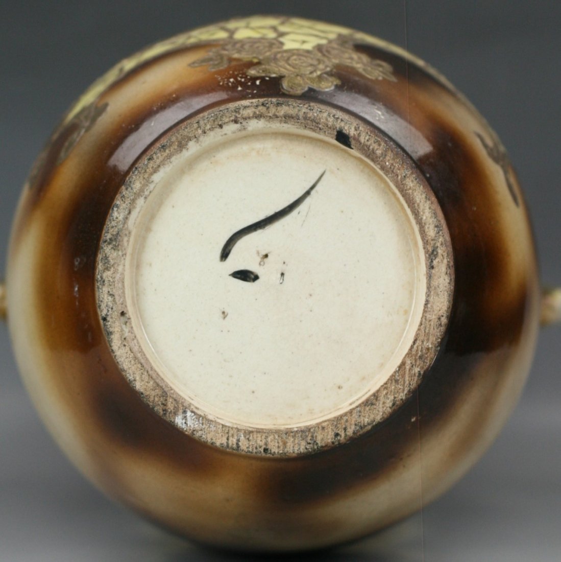 An European Pottery Vase - 5