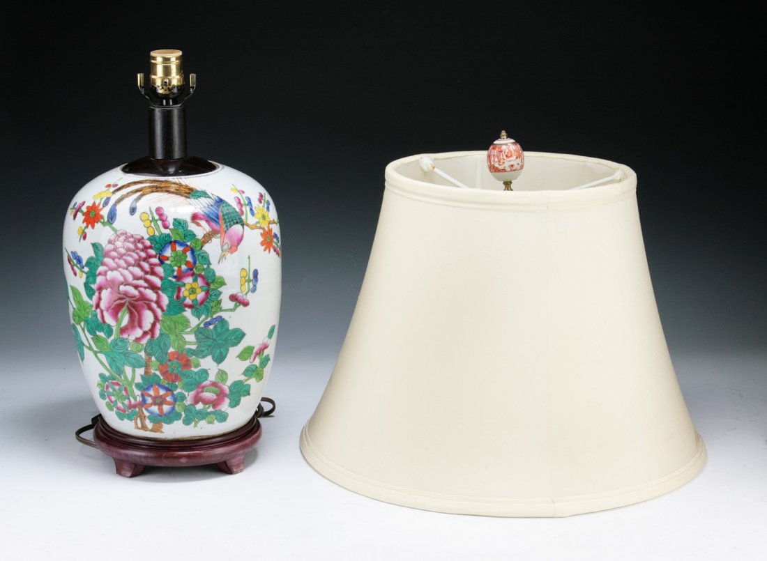 A Chinese Antique Famille Rose Porcelain Vase Lamp: A Chinese Antique Famille Rose Porcelain Vase Lamp: of Minguo period; Size: H: 10-1/2" (vase)