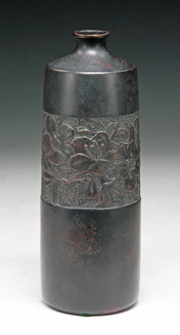 A Japanese Antique Bronze Vase: A Japanese Antique Bronze Vase: of Meiji period; Size: H: 9-1/2"