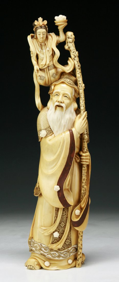 A Big Japanese Antique Polychrome Ivory Okimono: 日本 加彩象牙雕人物組 A Big Japanese Antique Polychrome Ivory Okimono: very detailed carved and polychromed, Japanese antique ivory figure s