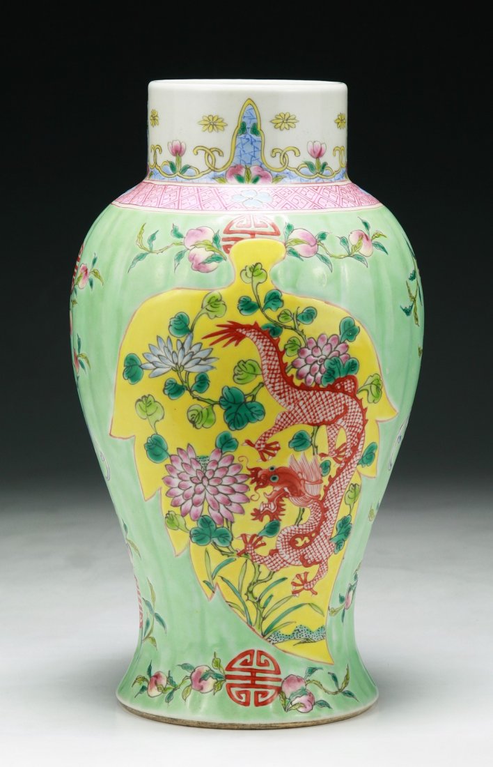 A Chinese Antique Famille Rose Porcelain Vase: A Chinese Antique Famille Rose Porcelain Vase: of shouldered body rising to a short neck, of Minguo Period; Size: H: 10"
