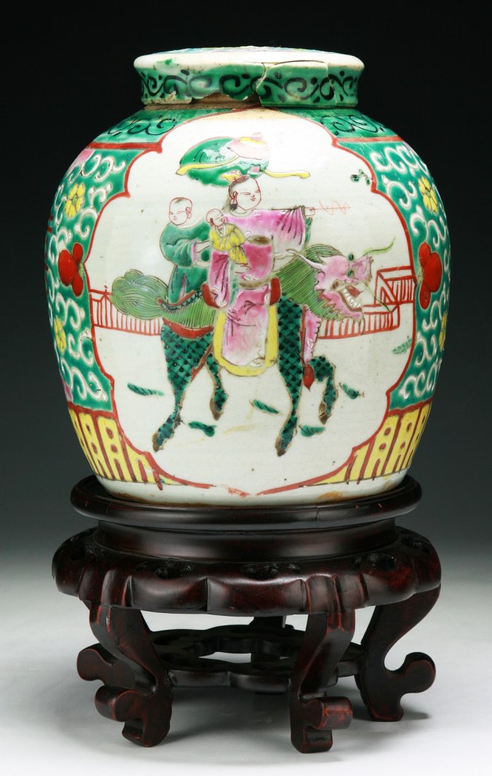 A Chinese Antique Famille Rose Porcelain Lidded Jar: A Chinese Antique Famille Rose Porcelain Lidded Jar: presented on a wood stand, of Minguo Period; Size: H: 8-1/4"; (overall) H: 12-1/2"
