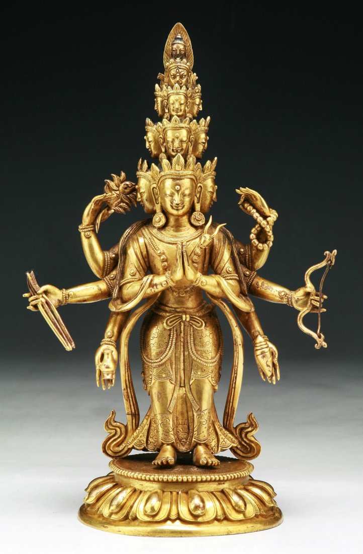 A Tibetan Antique Gilt Bronze Avalokitasvara Guanyin: 清早期 銅鎏金觀音像 A Tibetan Antique Gilt Bronze Avalokitasvara Guanyin: of Qing Dynasty; Size: H: 9"