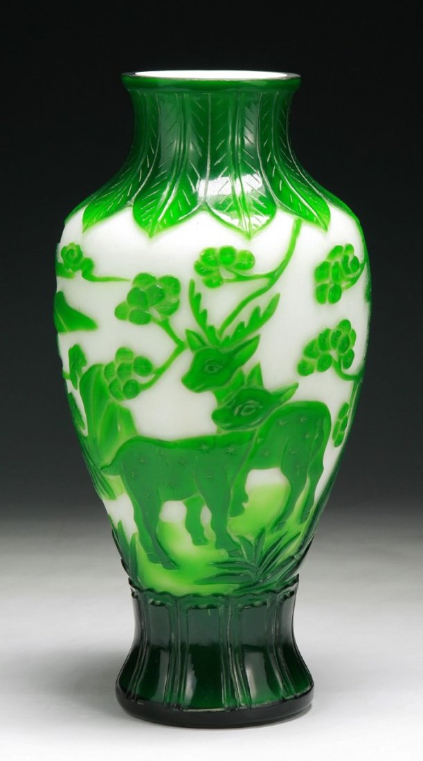 A Chinese Antique Overlay Glass Vase: A Chinese Antique Overlay Glass Vase: of Minguo Period; Size: H: 12"