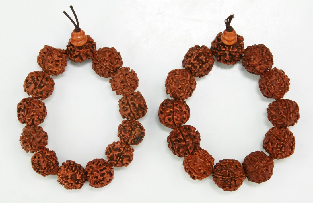 Pair Chinese Beaded Walnut Bracelets: Pair Chinese Beaded Walnut Bracelets: both comprised of natural walnut beads measuring around 20mm each; Size: D: 93mm; (bead) 20mm