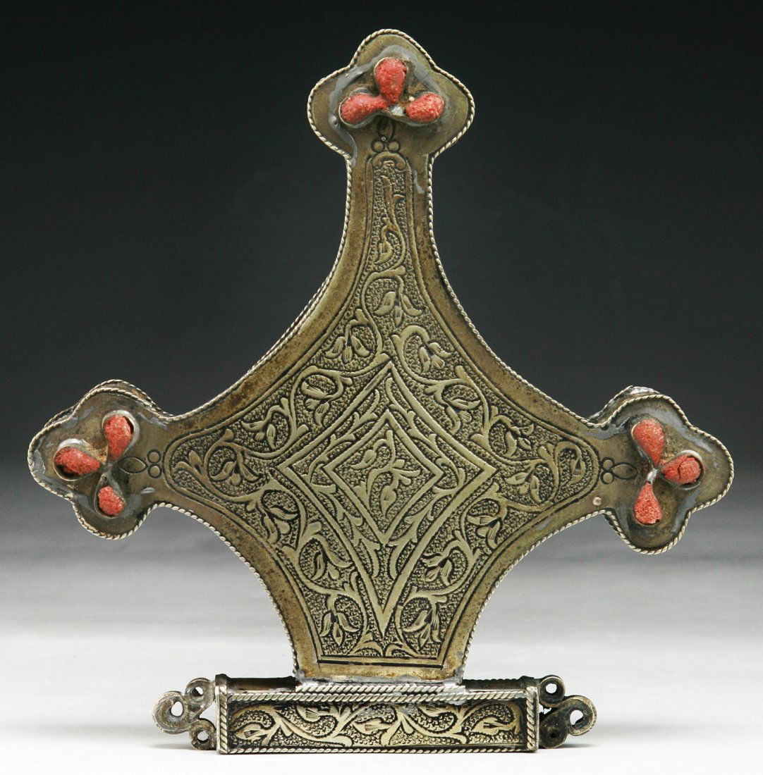 A Tibetan Antique Bronze Box Inlaid With Coral: A Tibetan Antique Bronze Box Inlaid With Coral: of 18th/19th Century; Size: H: 7"