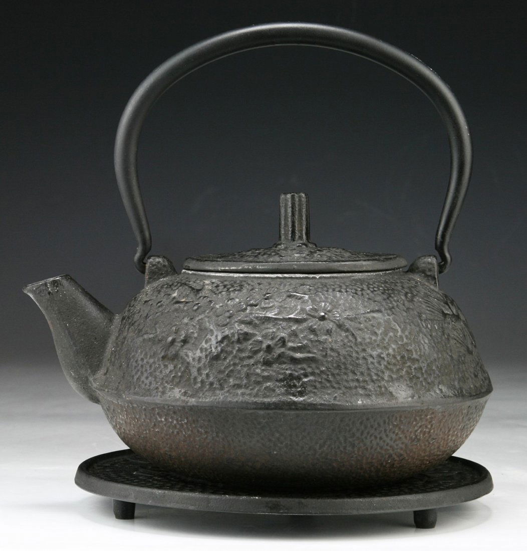 A Japanese Antique Iron Teapot With Cover: A Japanese Antique Iron Teapot With Cover: of 19th Century; Size: H: 8-1/4"