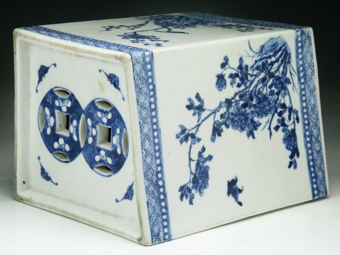 A Chinese Antique Blue & White Porcelain Pillow: A Chinese Antique Blue & White Porcelain Pillow: Minguo Period; Size: L: 9-1/4"; H: 8-3/4"