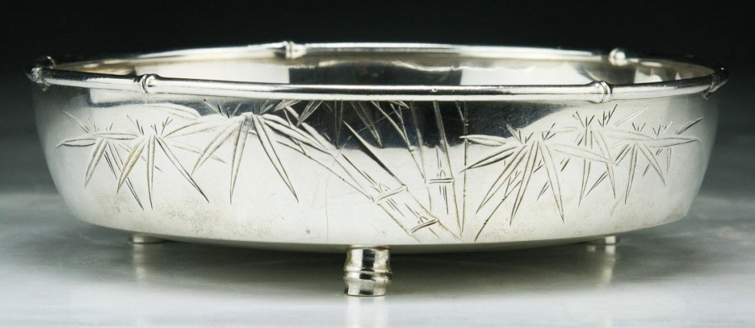 A Rare Japanese Antique Silver Bowl: A Rare Japanese Antique Silver Bowl: with pure silver mark on the base, weighing 160 grams; Size: D: 6"; Weight: 160 Grams