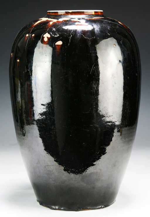 Jvc videosphere A Big Chinese Antique Black Glazed Porcelain Vase