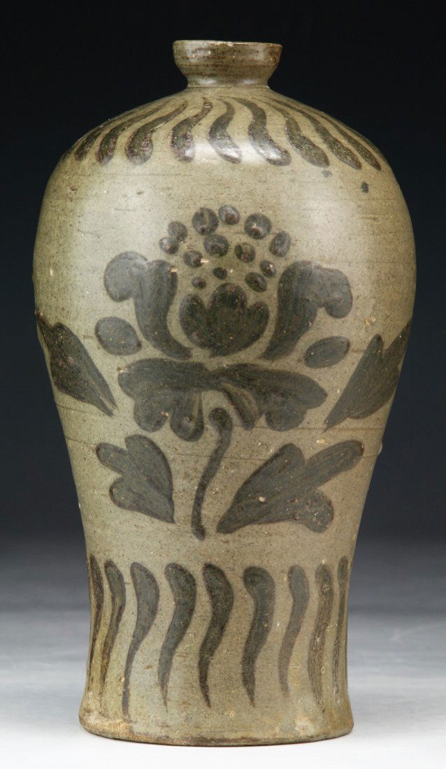 A Korean Antique Celadon Glazed Porcelain Vase: A Korean Antique Celadon Glazed Porcelain Vase: of 16th Century; Size: H: 8"