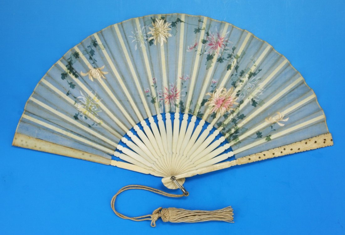 A Chinese Antique Carved Export Ivory Fan (1 of 4)