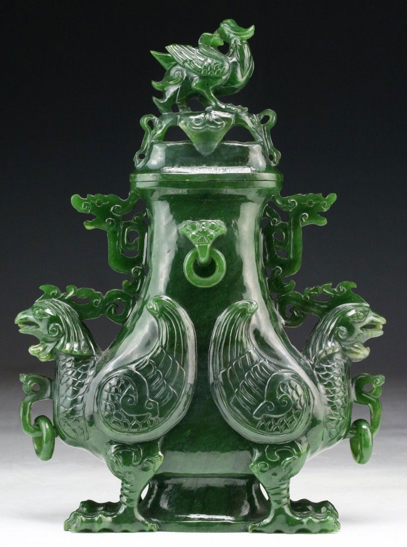 A HETIAN Spinach Nephrite Jade Lidded Vase (1 of 4)