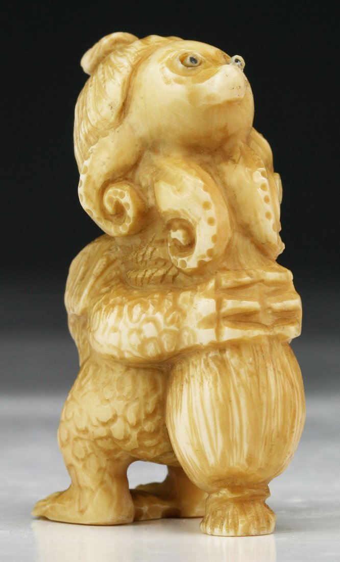 A Japanese Antique Ivory Carved Netsuke (1 of 4)
