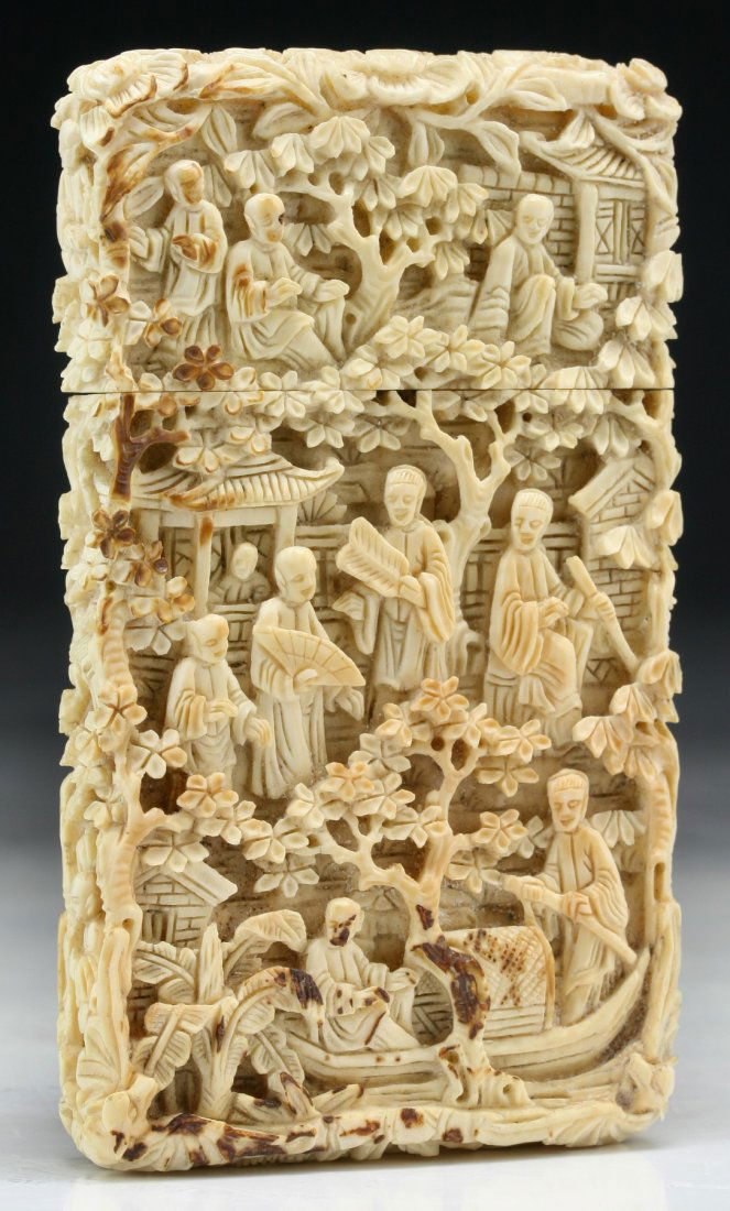 A Chinese Antique EXPORT Carved Ivory Card Case (1 of 5)