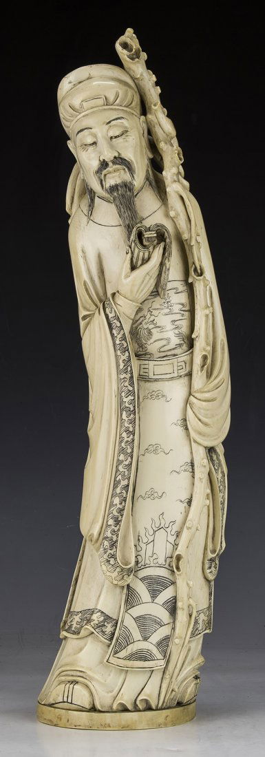 A Chinese Antique Ivory Carved Figure (1 of 5)