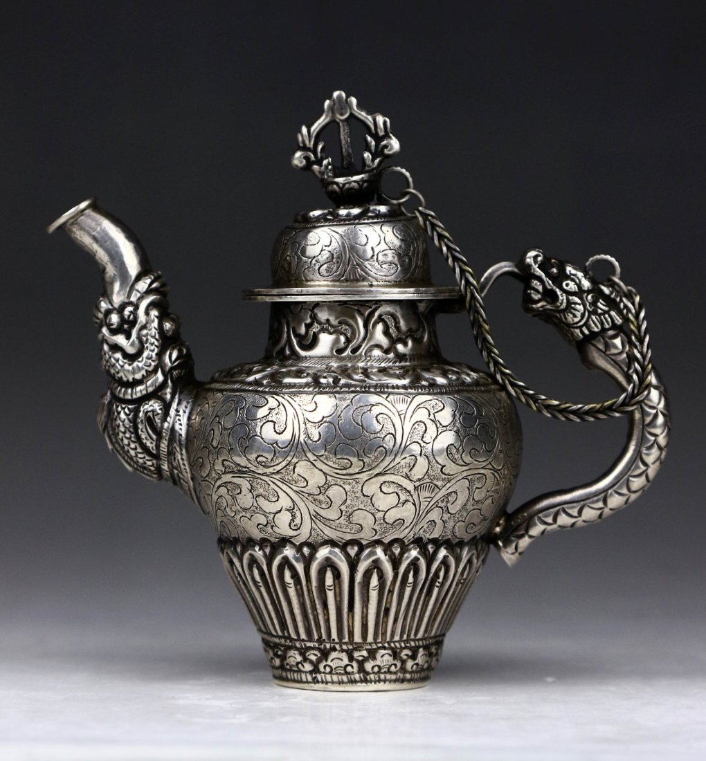 A Chinese Antique EXPORT Silver Teapot (1 of 3)