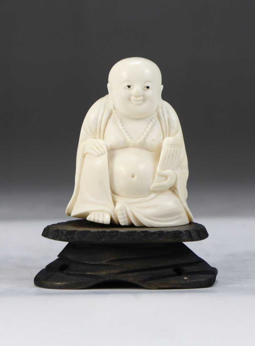 A Chinese Antique Ivory Carved Buddha (1 of 5)