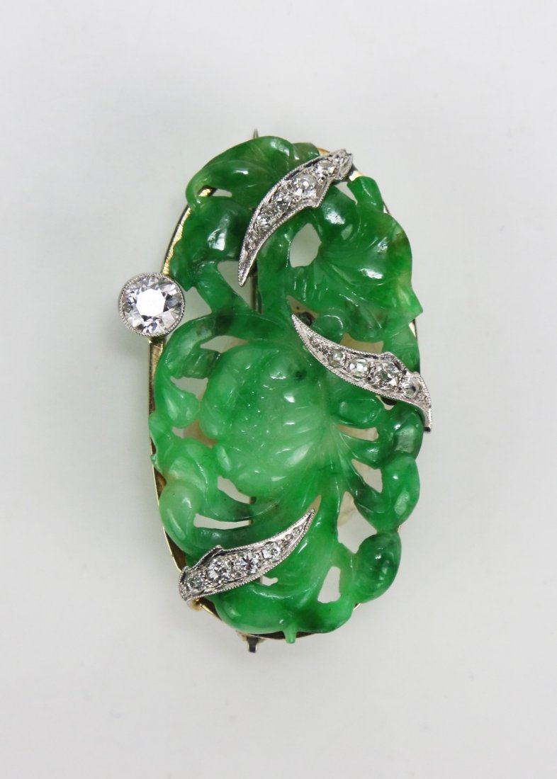 A Chinese Antique Jadeite Brooch, 14K Gold (1 of 2)